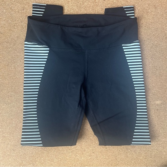 ALO YOGA Airbrush Black Reflective Legging - Picture 4 of 6